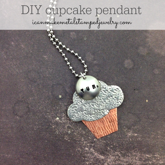 DIY Cupcake Pendant One