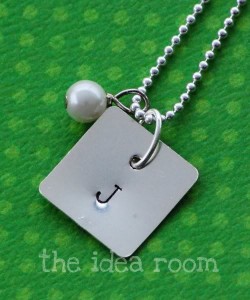 initialnecka