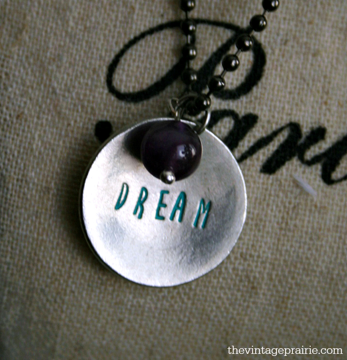 the vintage prairie dream pendant